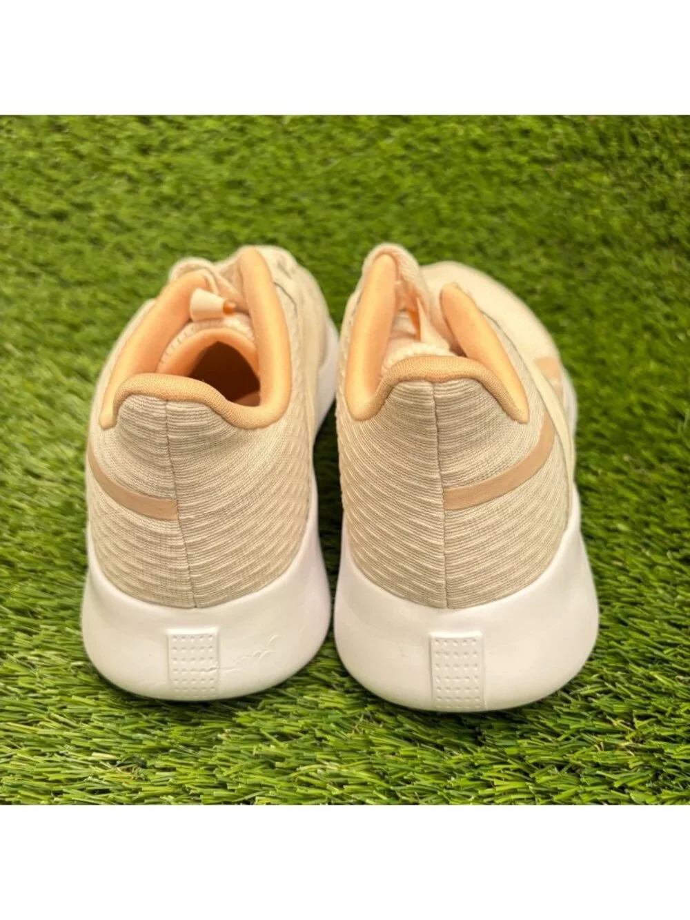 Reebok Fluxlite Womens Size 8.5 Ivory Pink Running Training Shoes Sneakers